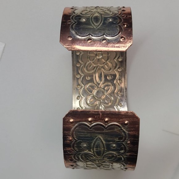 VTG Silver Copper Tone Metal Etched Flowers Cuff Bracelet - Picture 6 of 10